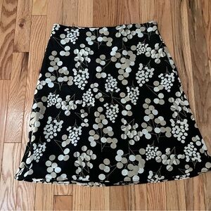Silk Mossimo Size 8 Floral Print Side Zip Knee Length Skirt